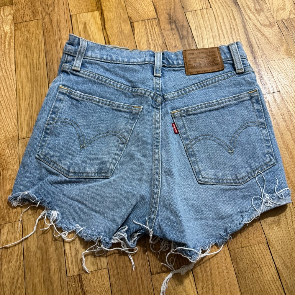 Levi's Light Blue High Waist Denim Shorts - Picture 3 of 6